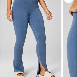 Cloud Seamless High Waisted Split Flare Leggings